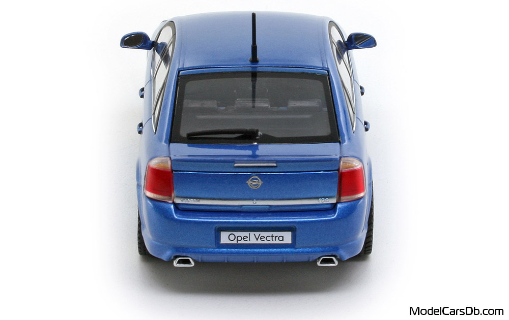 2005 - Opel Vectra OPC Schuco 1/43 (Blue) Rear end