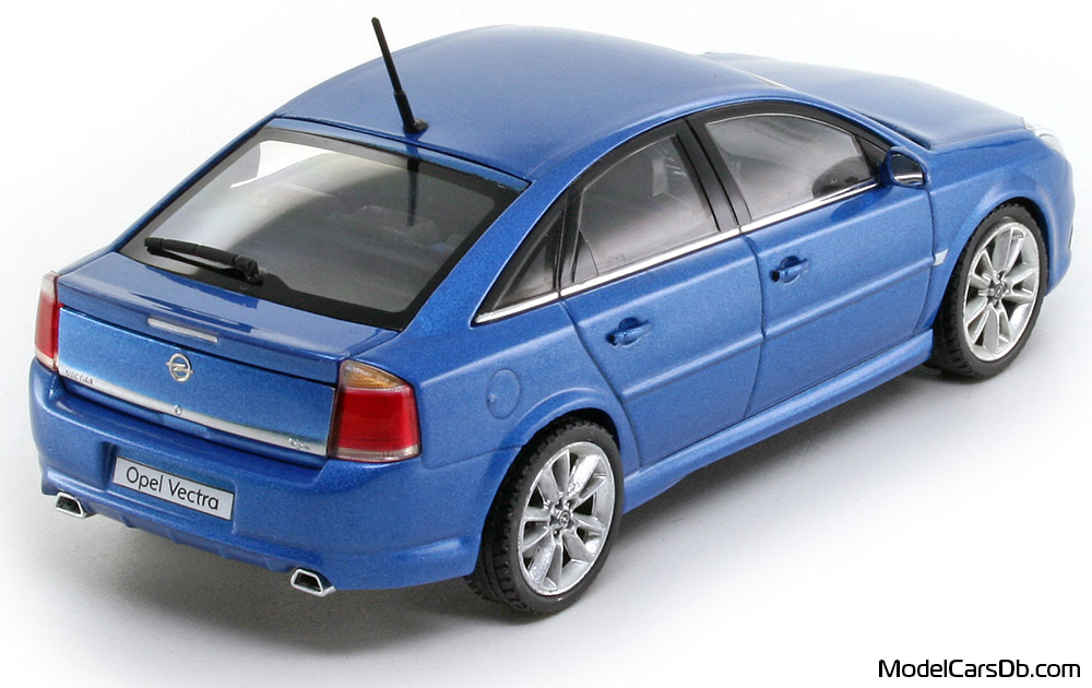 2005 - Opel Vectra OPC Schuco 1/43 (Blue) Rear right side