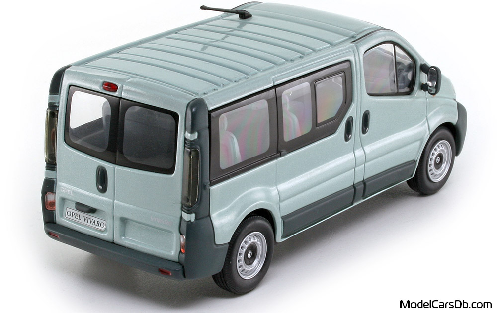 2001 - Opel Vivaro Minichamps 1/43 (Weiß) Hinten rechte seite