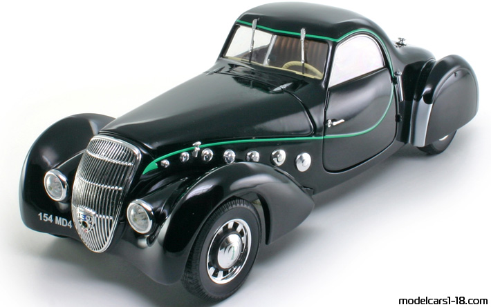 1937 - Peugeot 302 Darl'mat Norev 1/18 - Передняя левая сторона