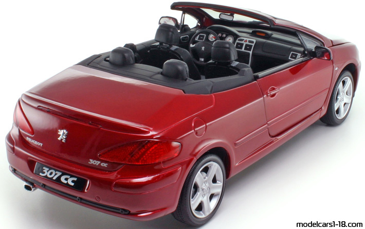 2003 - Peugeot 307 CC Solido 1/18 (Rot) Hinten rechte seite