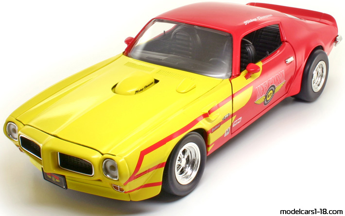 1973 - Pontiac Firebird Trans Am ERTL 1/18 - Vorne linke Seite