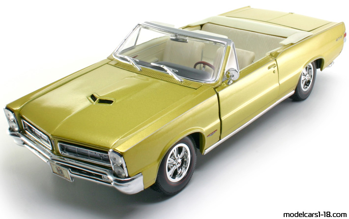 1965 - Pontiac GTO Maisto 1/18 - Vorne linke Seite