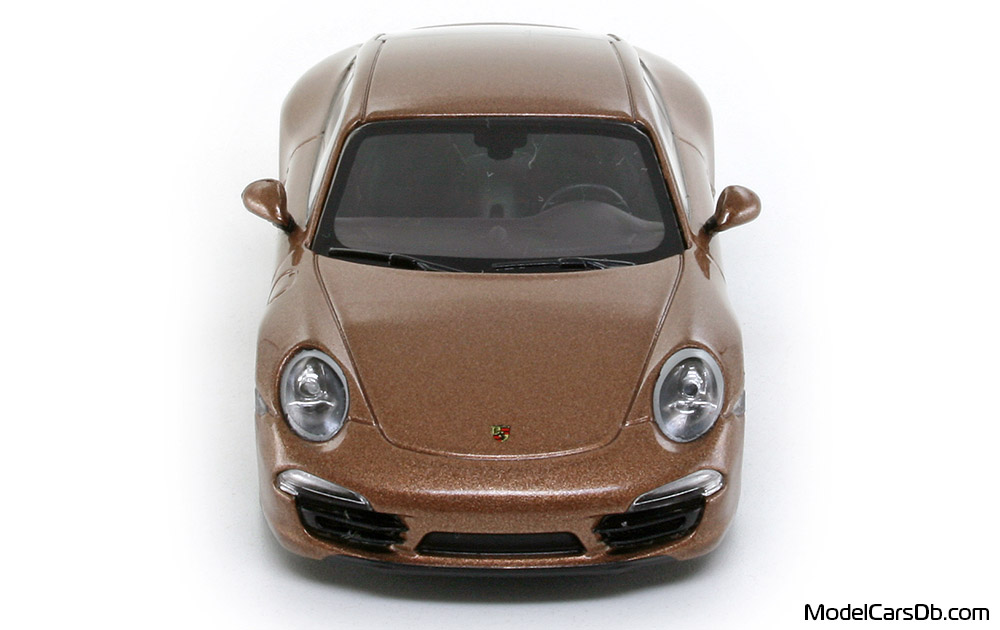 2012 - Porsche 911 Carrera 4 (991) Minichamps 1/43 (Коричневый) Спереди