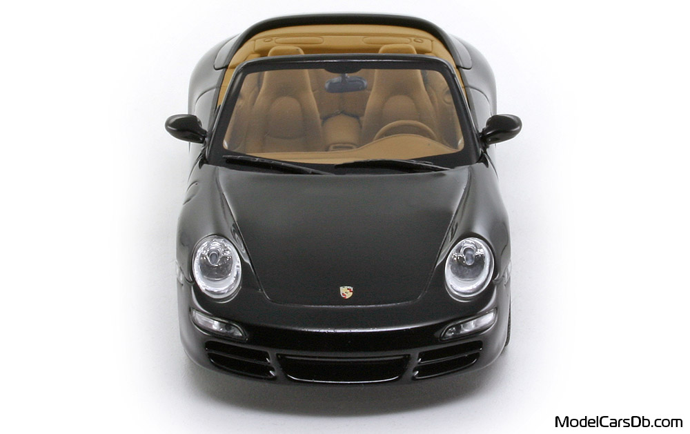 2005 - Porsche 911 Carrera Cabriolet (997) Minichamps 1/43 (Schwarz) Front