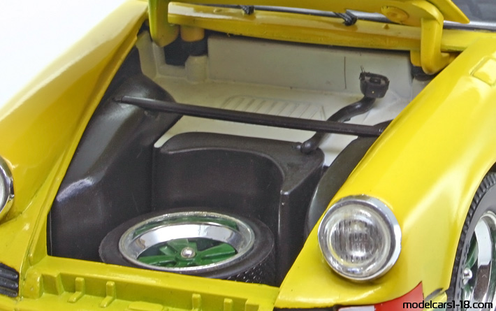 1973 - Porsche 911 Carrera RS 2.7 Jouef Evolution 1/18 (Yellow / Green) Trunk / Popup headlights