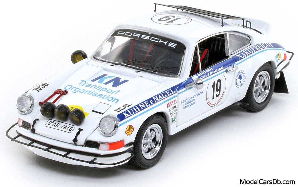 Porsche 911 Carrera RS 2.7 (racing car) 1974 Universal Hobbies 1:43