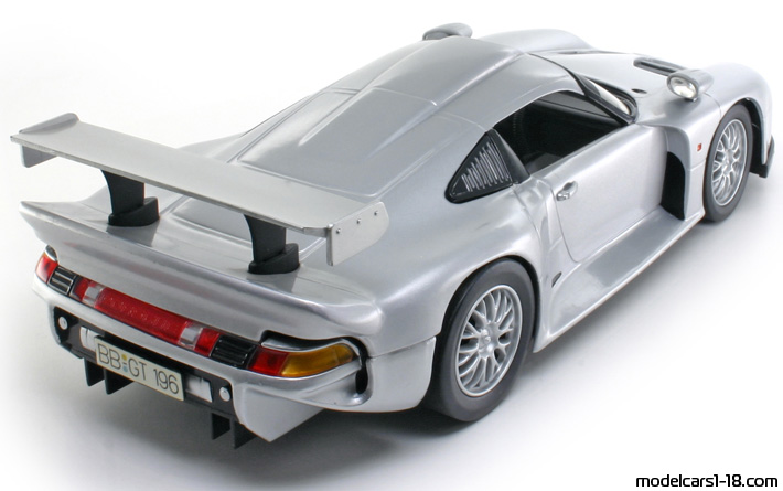 1996 - Porsche 911 GT1 Anson 1/18 (Silber) Hinten rechte seite