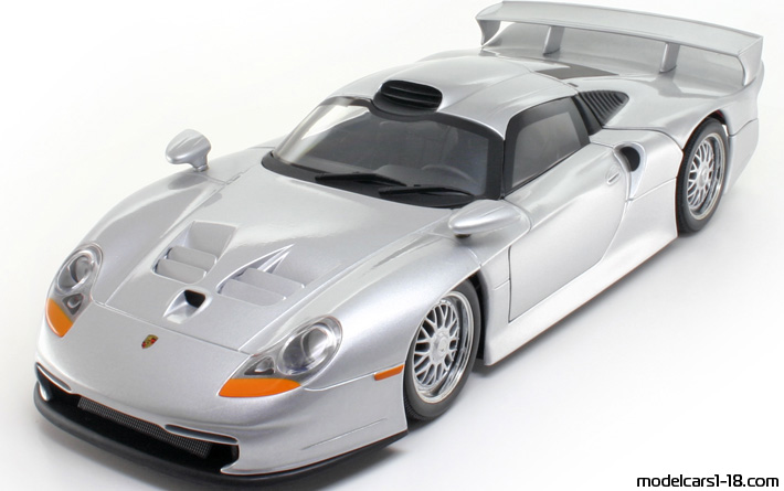 1997 - Porsche 911 GT1 UT 1/18 - Vorne linke Seite