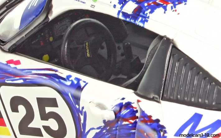 1996 - Porsche 911 GT1 Anson 1/18 (Weiß / Blau) Innenraum Armaturenbrett