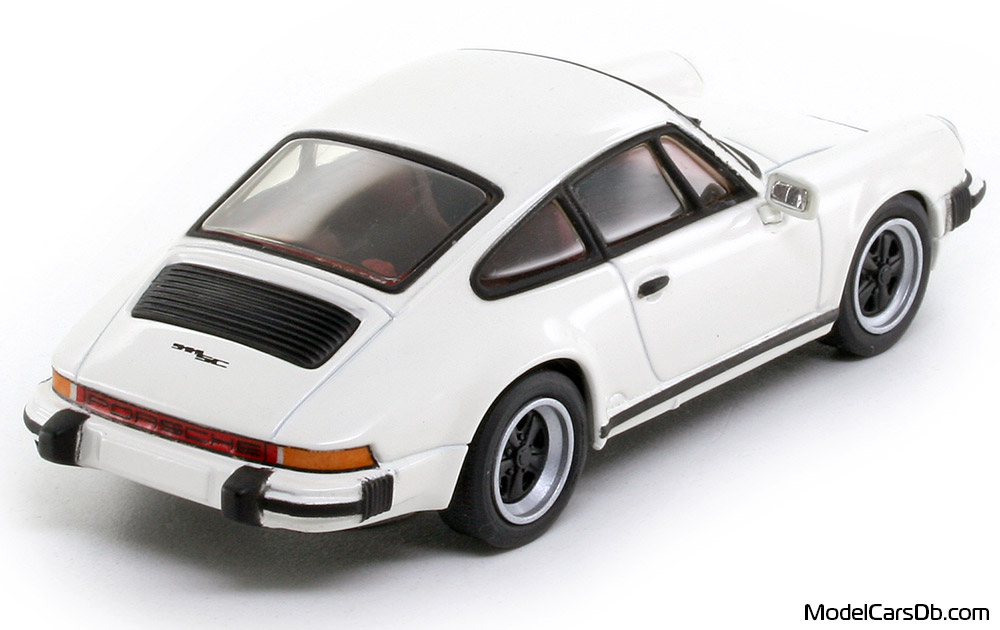 1979 - Porsche 911 SC (930) Minichamps 1/43 (White) Rear right side