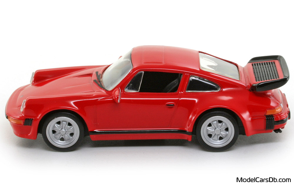 1975 - Porsche 911 Turbo 3.0 (930) Universal Hobbies 1/43 (Red) Side