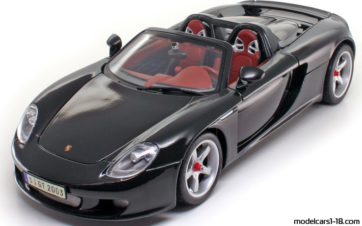 2004 - Porsche Carrera GT (980) Maisto 1/18 - Предна лява страна