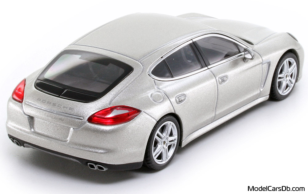 2013 - Porsche Panamera Turbo (970) Minichamps 1/43 (Silver) Rear right side