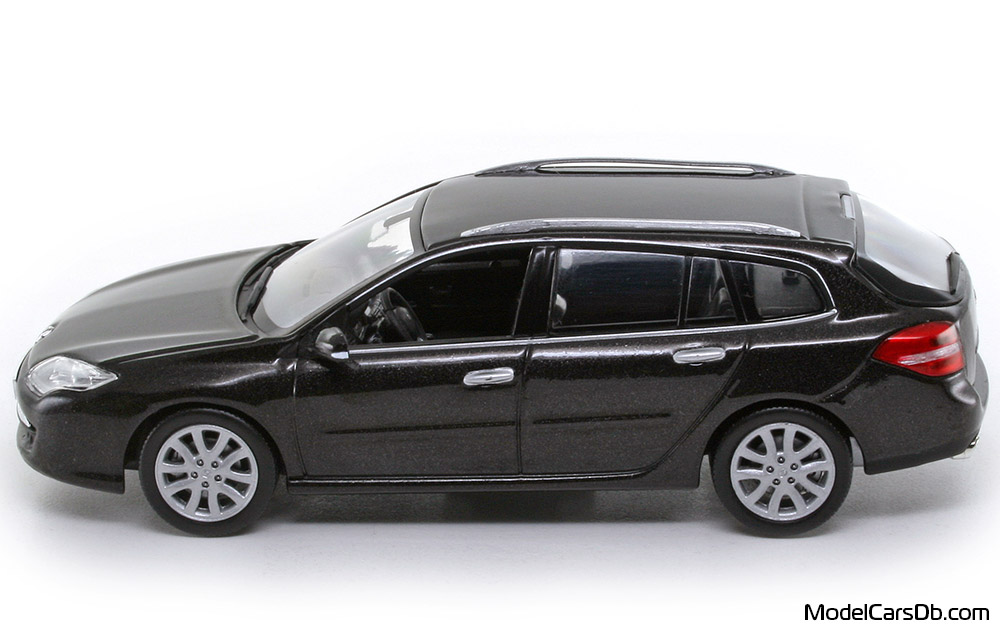 2007 - Renault Laguna Norev 1/43 (Schwarz) Seite