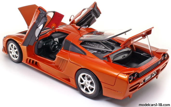 2000 - Saleen S7 Motor Max 1/18 (Orange) Zu öffnende Teile