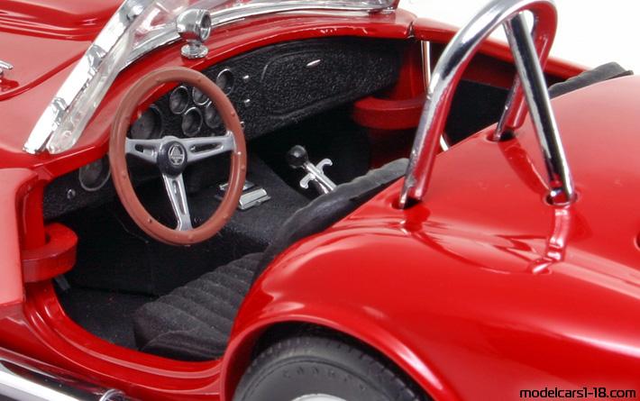 1964 - Shelby Cobra 427 S/C Revell 1/20 (Rot) Innenraum Armaturenbrett