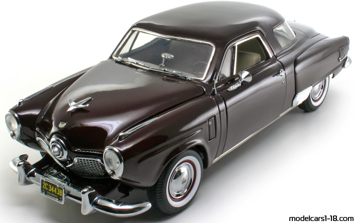 1951 - Studebaker Champion Starlight Highway 61 1/18 - Передняя левая сторона