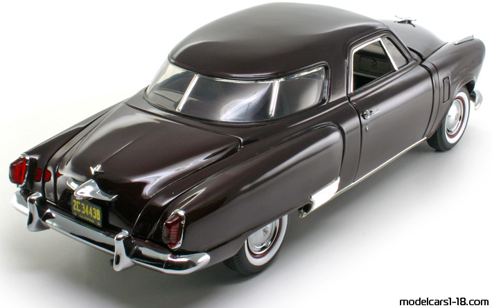 1951 - Studebaker Champion Starlight Highway 61 1/18 (Rot) Hinten rechte seite