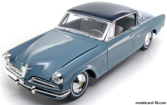 1953 - Studebaker Champion Starliner Maisto 1/18 - Vorne linke Seite