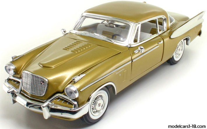 1957 - Studebaker Golden Hawk Anson 1/18 - Vorne linke Seite