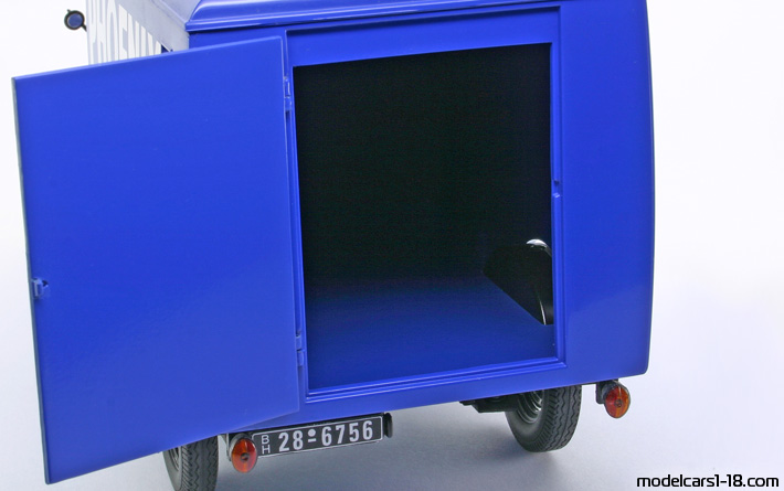 1952 - Tempo Hanseat Minichamps 1/18 (Blue) Trunk / Popup headlights