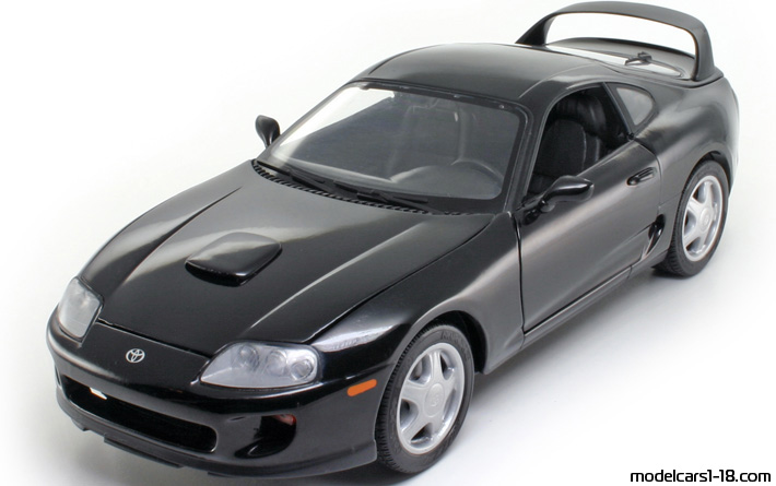 1993 - Toyota Supra Twin Turbo (A80) Kyosho 1/18 - Vorne linke Seite