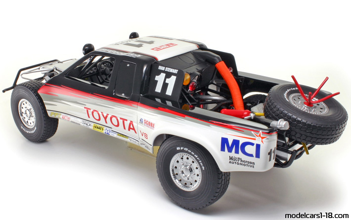1998 - Toyota Trophy Truck AutoArt 1/18 (Schwarz / Weiß) Zu öffnende Teile