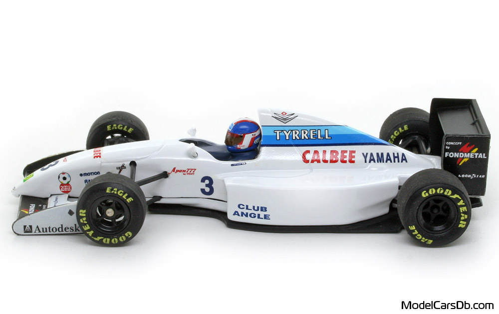 1994 - Tyrrell Yamaha 022 Minichamps 1/43 (Weiß / Blau) Seite