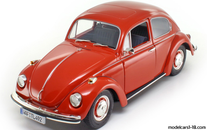 1971 - Volkswagen Beetle (Kaefer) 1302 S Revell 1/18 - Предна лява страна