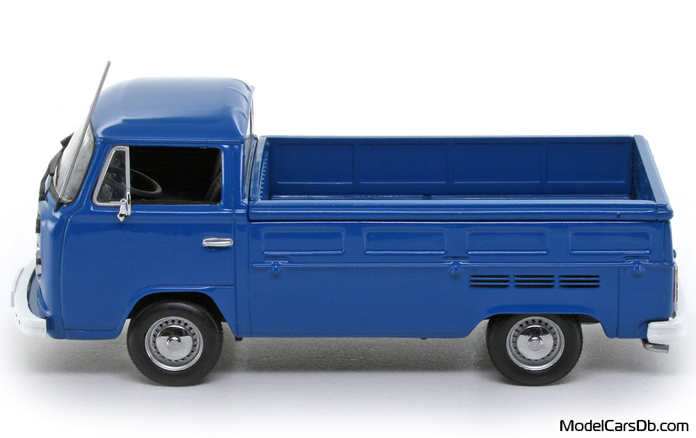 1972 - Volkswagen T2 Pritschenwagen Minichamps 1/43 (Синий) Сторона