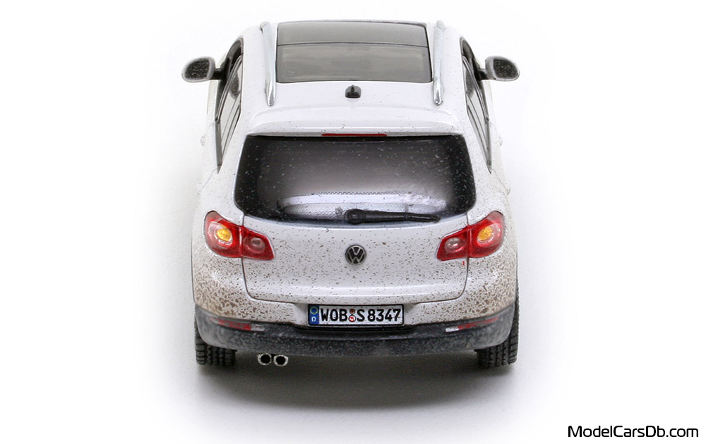 2007 - Volkswagen Tiguan 2.0 TDI Schuco 1/43 (White) Rear end