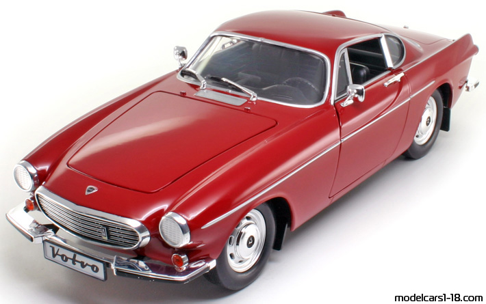 1967 - Volvo P1800 S Revell 1/18 - Vorne linke Seite