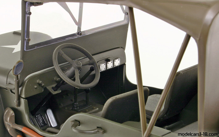 1942 - Willys Jeep UT 1/18 (Braun) Innenraum Armaturenbrett