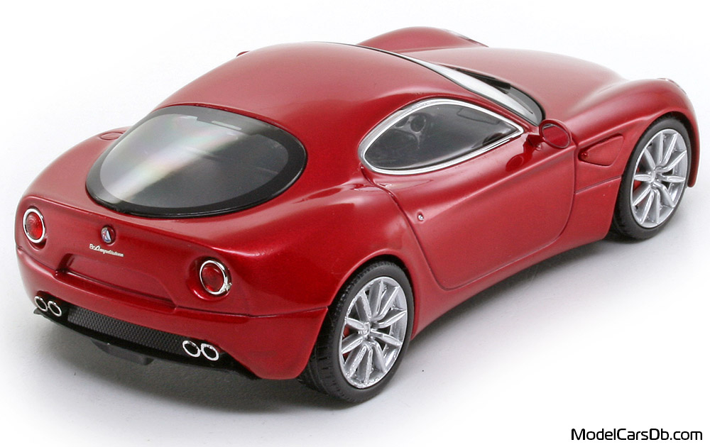 2003 - Alfa Romeo 8C Competizione Concept Minichamps 1/43 (Kрасный) Задняя правая сторона