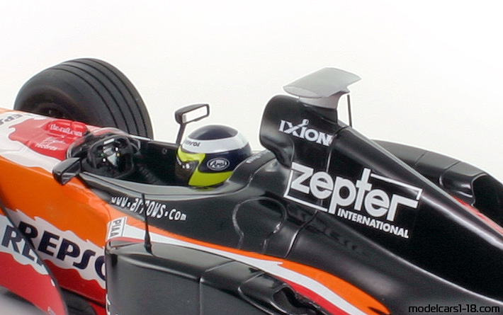 1999 - Arrows A20 Minichamps 1/18 (Оранжевый / Чёрный) Интерьер панель приборов