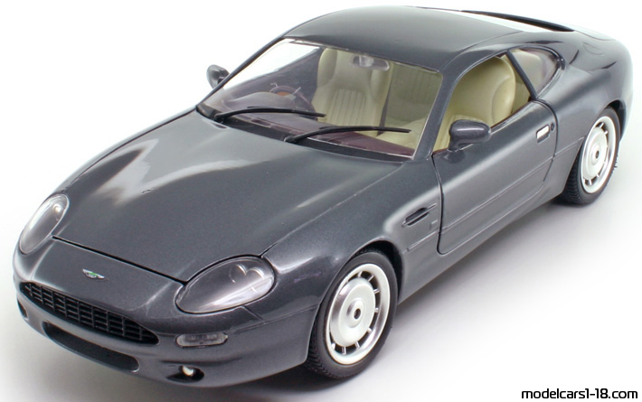 1993 - Aston Martin DB7 Guiloy 1/18 (Синий) Передняя левая сторона