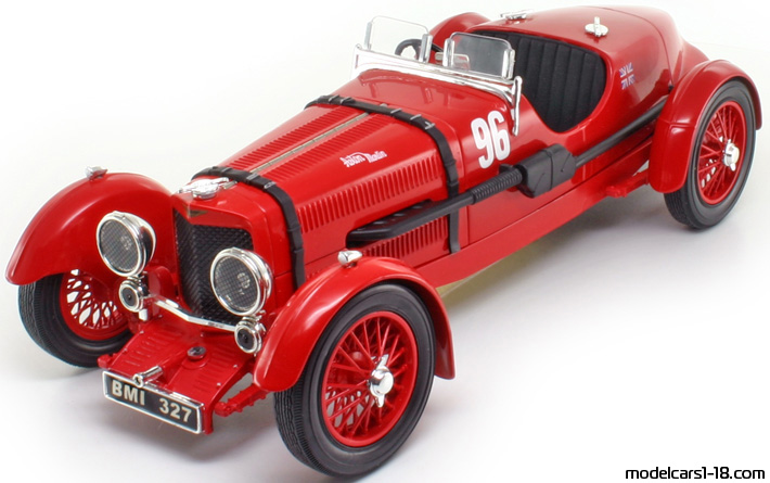 1934 - Aston Martin Ulster Mark II Le Mans Road Signature 1/18 (Kрасный) Передняя левая сторона
