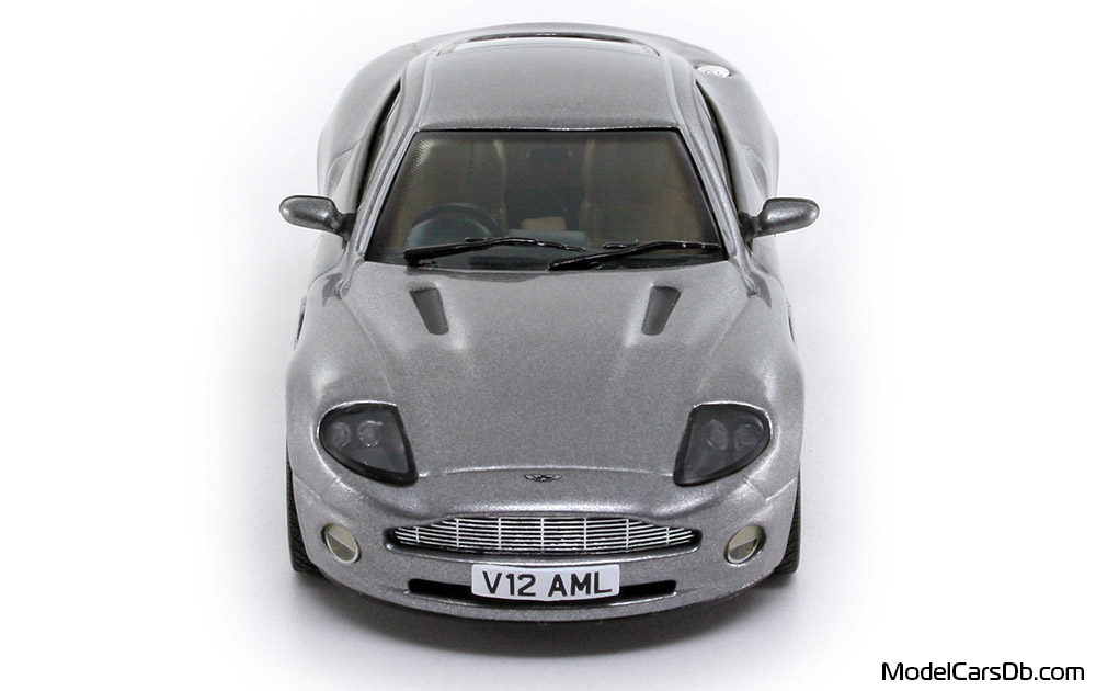 2001 - Aston Martin V12 Vanquish IXO 1/43 (Серый ) Спереди