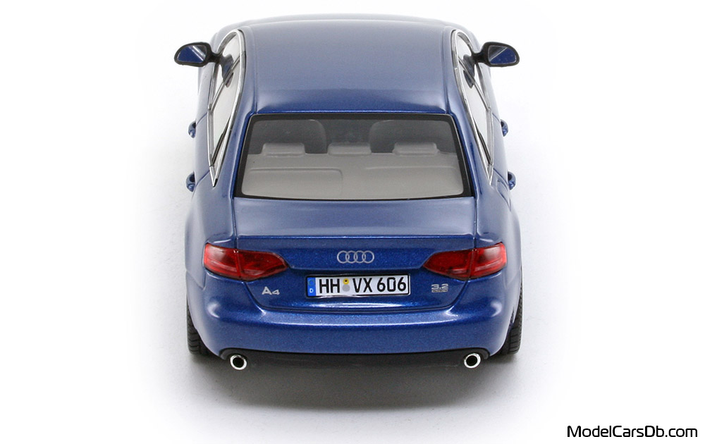 2008 - Audi A4 (B8) Minichamps 1/43 (Синий) Сзади