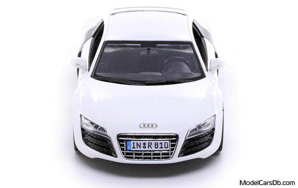 2009 - Audi R8 (42) Schuco 1/43 (White / Серый ) Спереди