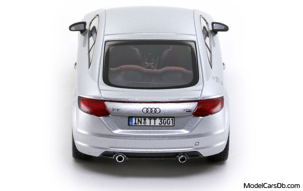 2014 - Audi TT (8S) iScale 1/43 (Серебристый) Сзади
