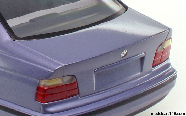 1992 - BMW 3 (E36) UT 1/18 (Фиолетовый) Багажник / Поднимающиеся фары