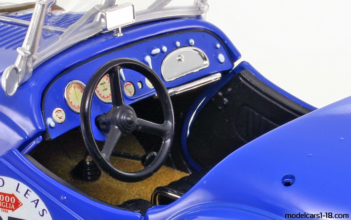 1936 - BMW 328 Ricko 1/18 (Синий) Интерьер панель приборов