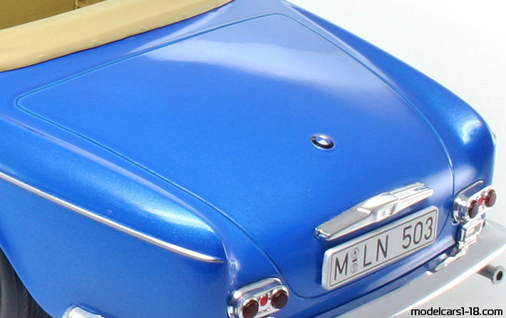 1956 - BMW 503 Revell 1/18 (Синий) Багажник / Поднимающиеся фары