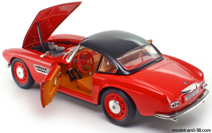 1956 - BMW 507 Revell 1/18 (Kрасный / Чёрный) Открывающиеся части