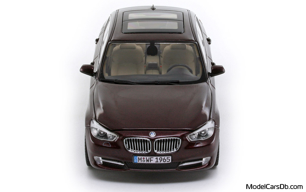 2009 - BMW 550i GT (F07) Schuco 1/43 (Kрасный) Спереди