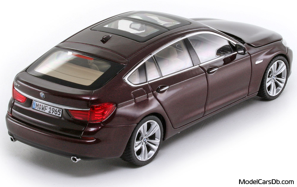 2009 - BMW 550i GT (F07) Schuco 1/43 (Kрасный) Задняя правая сторона