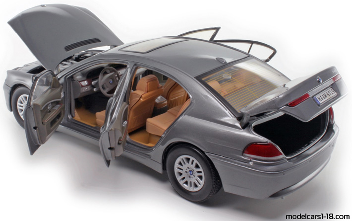2002 - BMW 745i (E65) Motor Max 1/18 (Серый ) Открывающиеся части