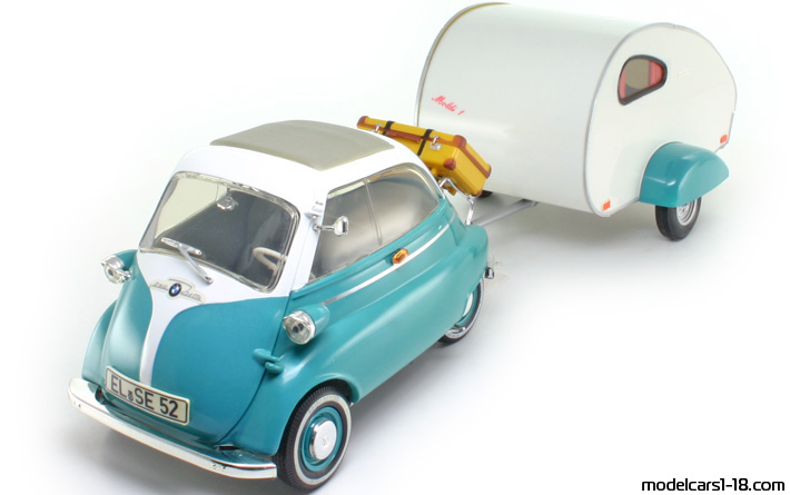1955 - BMW Isetta 250 Camper Revell 1/18 (Green / Белый) Передняя левая сторона